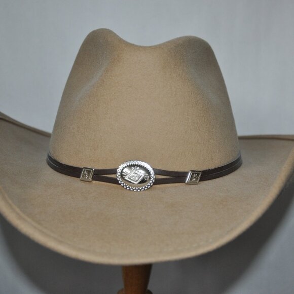 Stetson Hollywood Drive - Picture 2 of 7